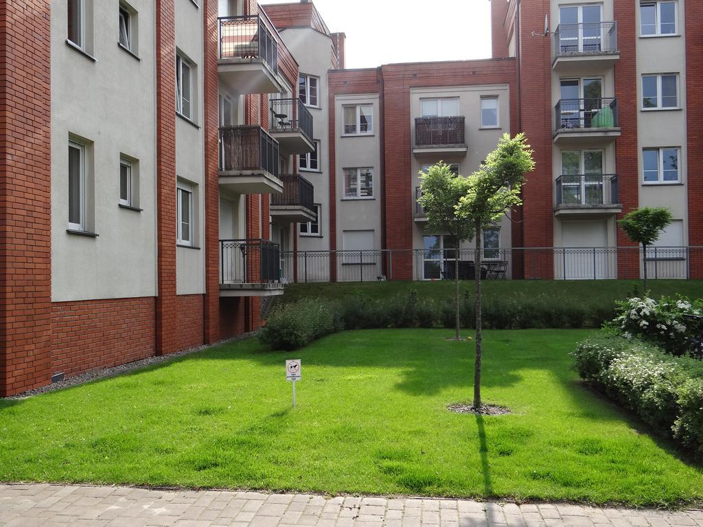 Best Inn Poznan Apartament Wojskowa Экстерьер фото