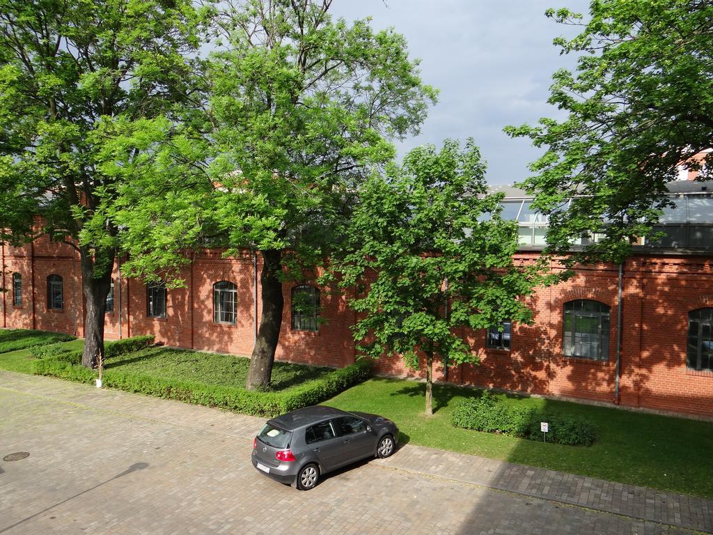 Best Inn Poznan Apartament Wojskowa Экстерьер фото